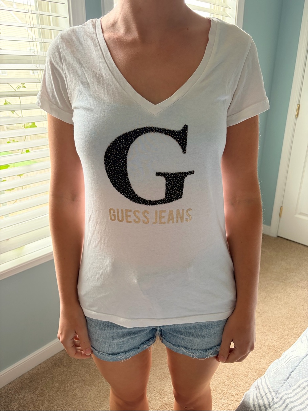 Guess Jeans T-Shirt Y2K Size Medium Embellished